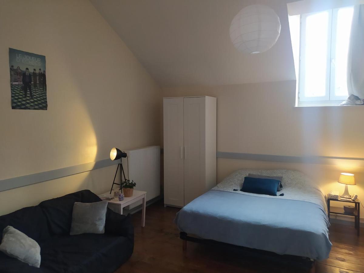 Chambre Dans Appartement De Caractere Dole Exterior photo